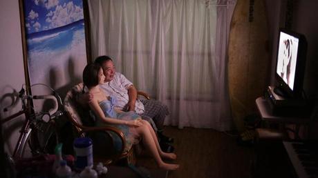 Deja a su esposa por una “muñeca de amor” de silicona (FOTO)