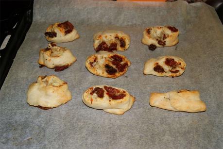 Palmeritas de tomates secos y queso curado paso 3