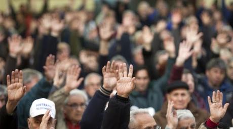 Petición de un pacto de Estado que equipare pensiones mínimas al Salario Mínimo Interprofesional