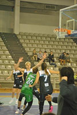 Escenas del Donosti Basket-Araski