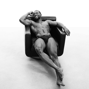 El Actor de Moonlight se quitó la ropa para celebrar su triunfo en los Oscars  #Cine (FOTO)