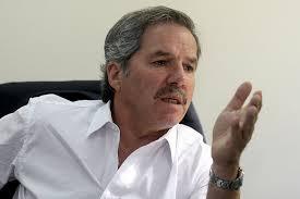 Felipe Solá, la figurita de Massa contra Carrió