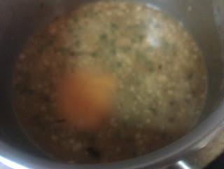 Braones de cordero en salsa de huevo y avellanas/Patatas asadas con pimentón