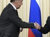 Siria: muchas manos…