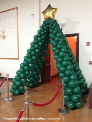 decoracion con globos de navidad arbol