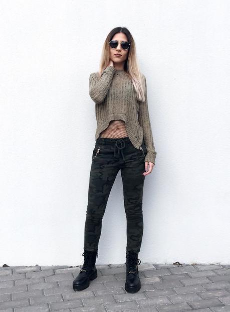 MILITARY GREEN