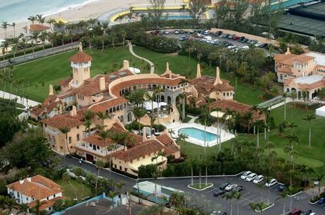 Trump construye un helipuerto en su residencia de Palm Beach