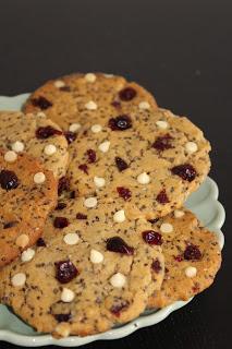 Cookies de chocolate blanco, arándanos secos y chía