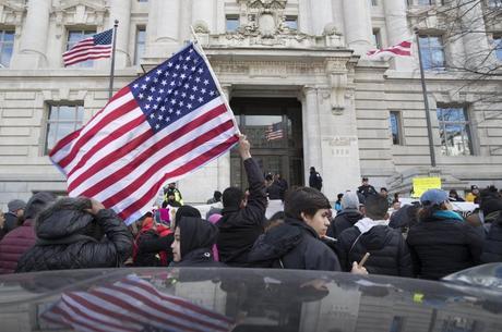 Las 5 cosas que no sabías sobre la presunta “Reforma Migratoria de Trump”
