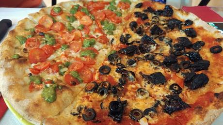 Pizzería-focaccería vegana vegetariana Zeneize, cumpleaños y novedades