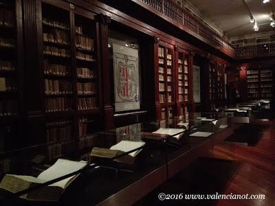 Sor Isabel de Villena (poeta y escritora).