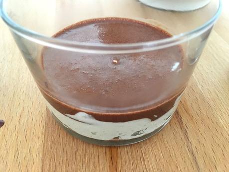 Vasitos de chocolate y mascarpone recetas rápidas recetas delikatissen recetas con mascarpone recetas con chocolate pudding de chocolate postres fríos postres fáciles postres en vasitos 