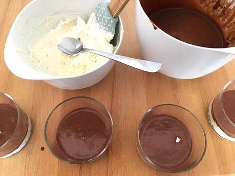 Vasitos de chocolate y mascarpone recetas rápidas recetas delikatissen recetas con mascarpone recetas con chocolate pudding de chocolate postres fríos postres fáciles postres en vasitos 