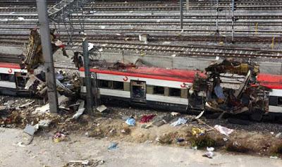 RESUMEN DE NUESTRA HISTORIA RECIENTE Y DOS MENTIRAS QUE LA MARCAN, por @AntoniodlTL