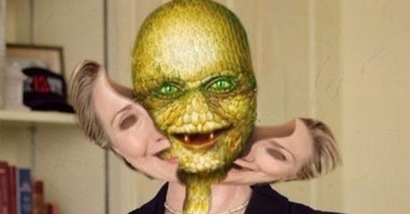 POLÍTICOS Y EXTRATERRESTRES