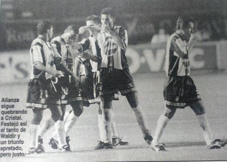 04 de Marzo en Alianza Lima [Himno Blanquiazul]