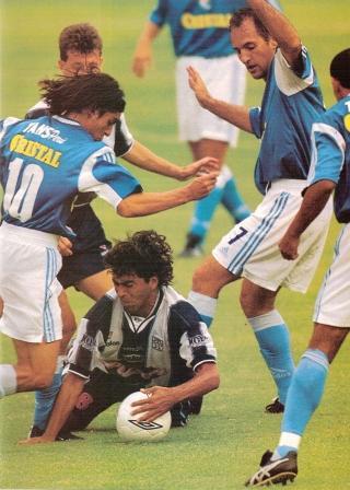 04 de Marzo en Alianza Lima [Himno Blanquiazul]