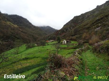 Ruta al Pico Castillo y la Rozada: Llegando a Estilleiro