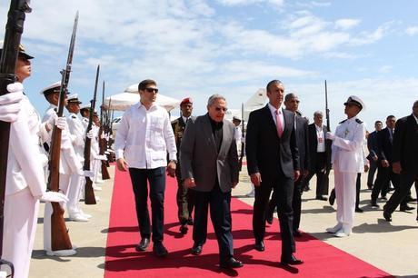 IRONÍAS DEL ALBA: La Alianza Bolivariana dará apoyo a los migrantes latinos y caribeños en EE.UU