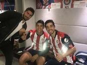 Jugadores Chivas contentos lideres