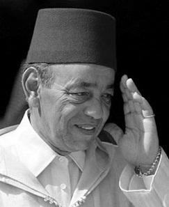 CAP. 43 . . . . . . . . . . . . . . . . . . . . . . . . . . . . . . Andanzas y tropezones de Dikembe Biyombo