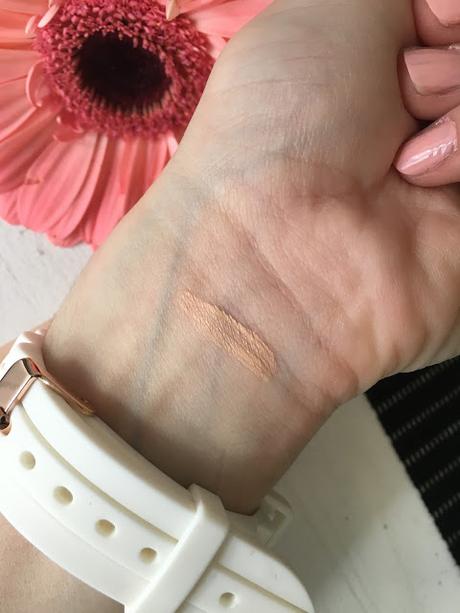 Review Corrector WAKE ME UP de Rimmel London.