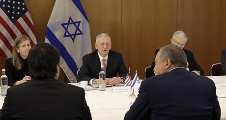 U.S. Secretary of Defense Jim Mattis, center, talks to Israeli Defence Minister Avigdor Lieberman prior to the Munich Security Conference in Munich, southern Germany, Friday, Feb. 17, 2017.