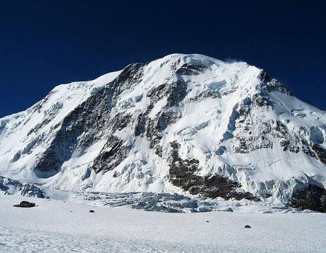 Empresario vende aire de montaña más caro del mundo a $ 167 por botella