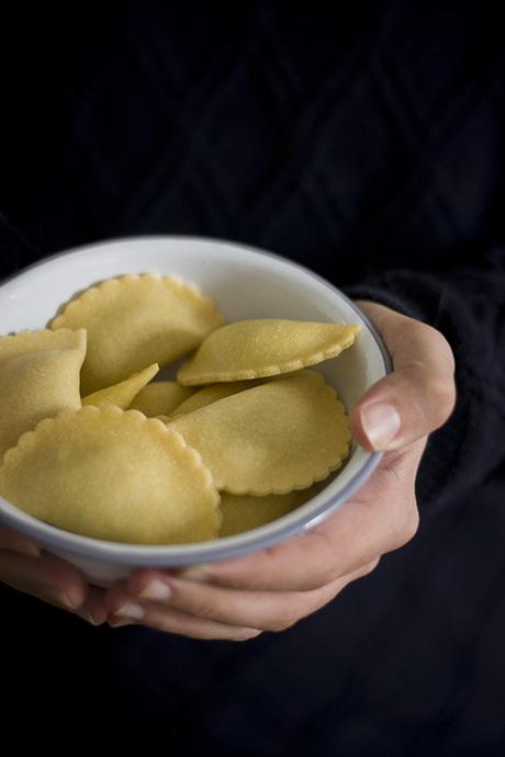 RAVIOLI DE ALCACHOFA CON GREMOLATA