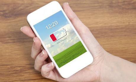 ¡Toma dato! Esta es la forma correcta de cargar un celular