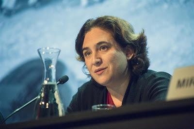 Ada Colau lamenta que el sistema “haga aguas” y pone en negro sobre blanco lo que muchos pensamos.