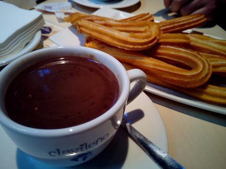 churros y chocolate