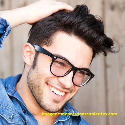 cortes de pelo para hombres con anteojos estilos