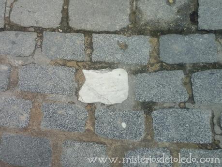 El Adoquín blanco del Cristo de la Luz