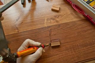 reparar suelo de madera