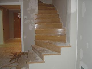 revestir una escalera con parquet o laminado