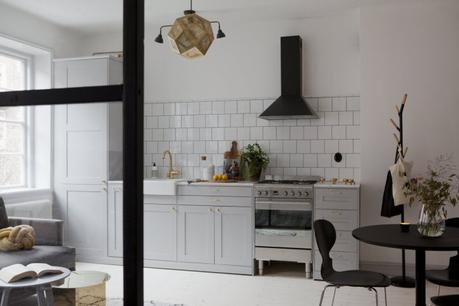 Reforma de un piso 36 m² en Malmö pared de cristal minipisos interiores intimidad decoración decoración pisos pequeños decoración interiores deco pisos suecos blog decoración nórdica 