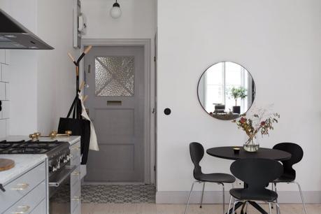 Reforma de un piso 36 m² en Malmö pared de cristal minipisos interiores intimidad decoración decoración pisos pequeños decoración interiores deco pisos suecos blog decoración nórdica 