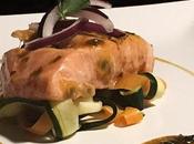 Salmón marinado emulsión maracuyá