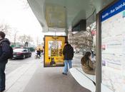 Lego Batman transforma marquesina juego para promocionar película