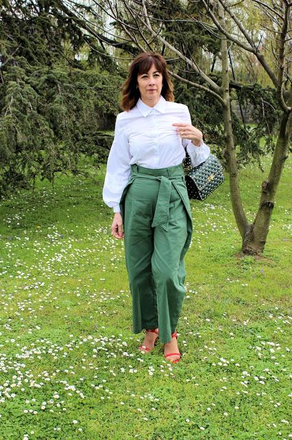 MIS LOOKS- COMBINANDO ROJO Y VERDE CON PUNTO Y APARTE