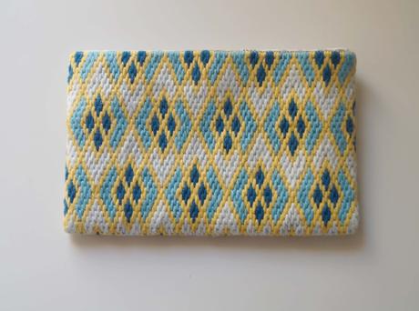 Tarjeteros de bordado de tapiz / Bargello needlework card wallets