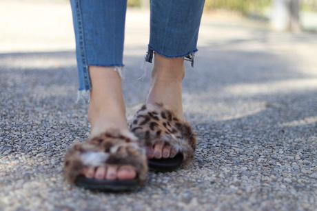 FURRY SLIPPERS