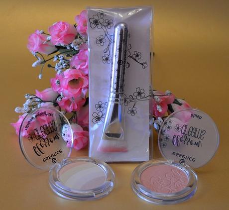 “Blossom Dreams” – la colección de primavera 2017 de ESSENCE