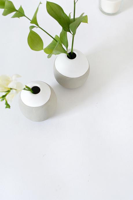 DIY: Un florero con base de cemento en solo unos minutos ¿te animas?