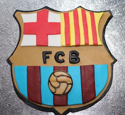 Como hacer el escudo del F.C. Barcelona de fondant
