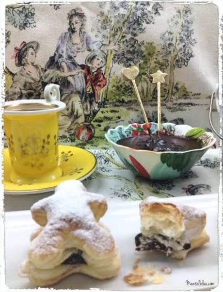 Pastelitos rellenos con chocolate de naranja