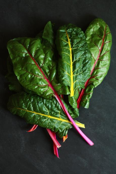 Homegrown Rainbow Chard :: Poner la mesa