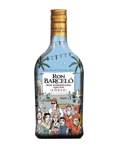 Así es la botella de Ron Barceló para Fallas diseñada por Malota y Carla Fuentes