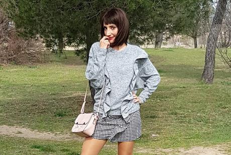 Outfit: Falda Vichy y Jersey con Volantes